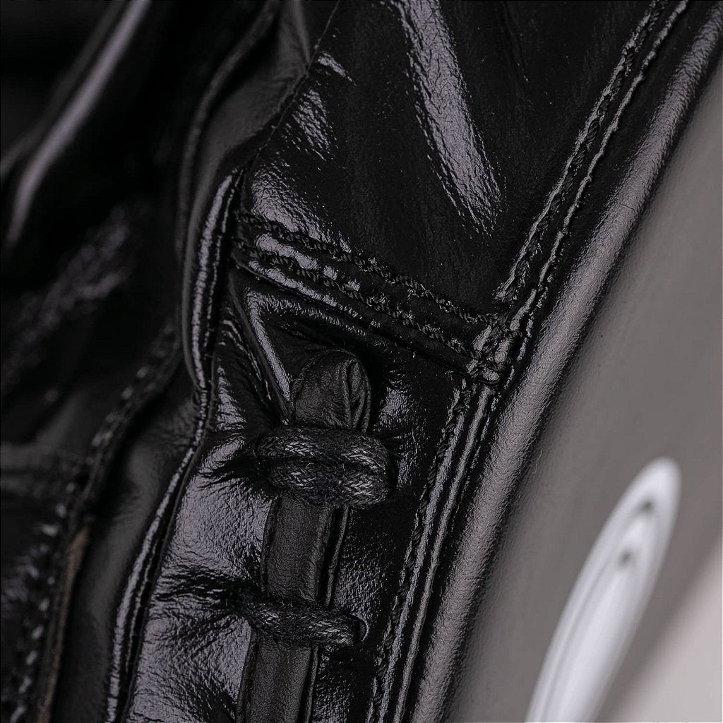 Manopla de Foco Média Boxe e Muay Thai Maximum Profissional - Cor Preto