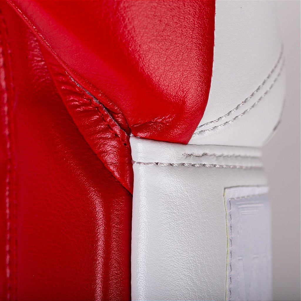 Luva de Boxe e Muay Thai Maximum Pro Series Cadarço - Vermelha