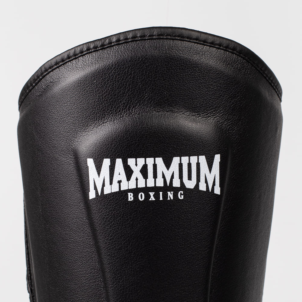 Caneleira De Muay Thai e Kickboxing Maximum Classic Black - PAR
