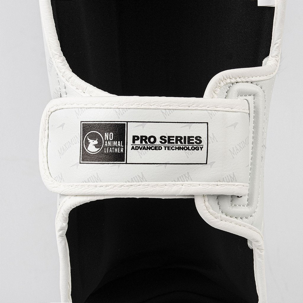 Caneleira De Muay Thai e Kickboxing Profissional Branca - Par