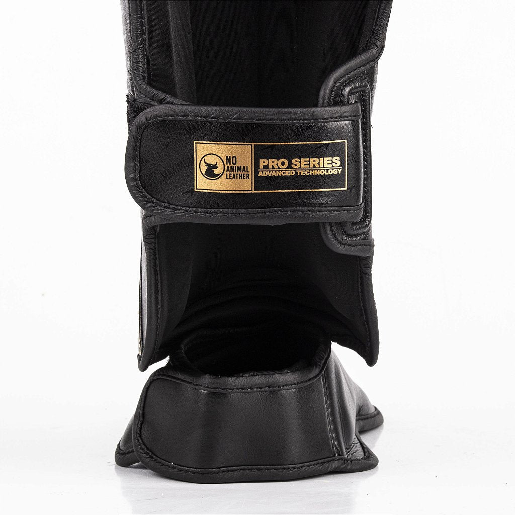 Caneleira De Muay Thai e Kickboxing Profissional Black - Par