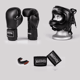 Kit luva de boxe classic black + bucal vermelho + bandagem preta + capacete de boxe frontal