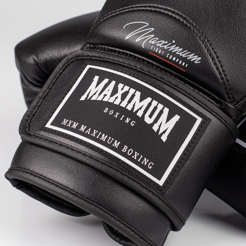 Luva de Boxe e Muay Thai Maximum Classic Black Power Face
