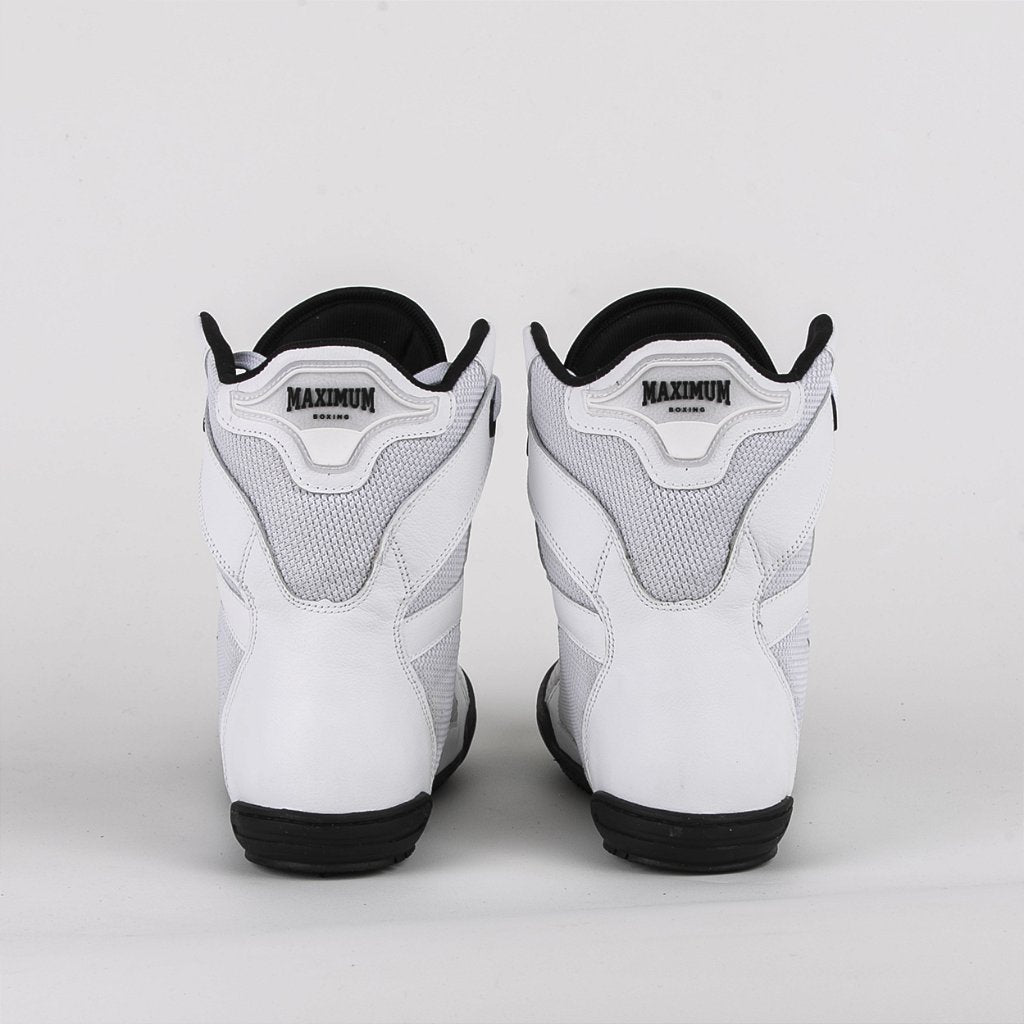 Sapatilha de Boxe Branco e Preto Cano Alto - Par