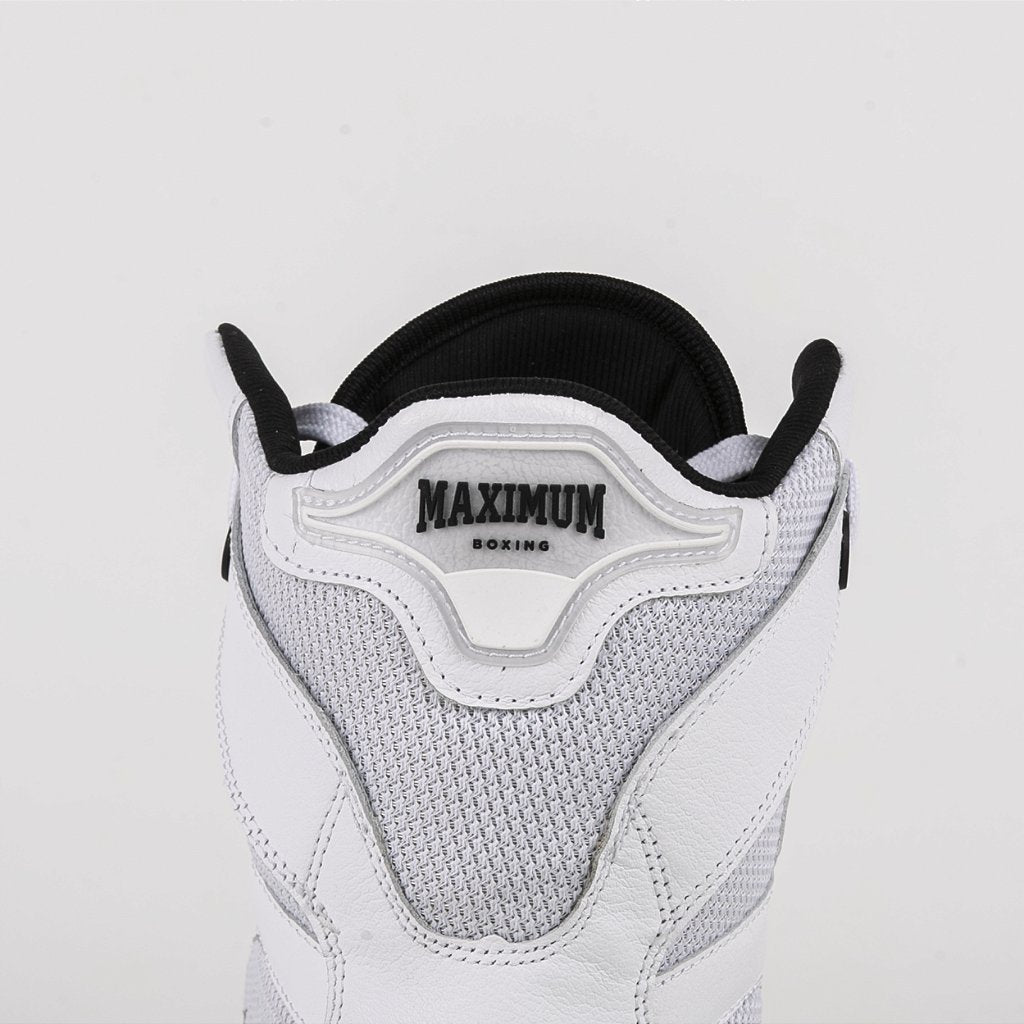Sapatilha de Boxe Branco e Preto Cano Alto - Par