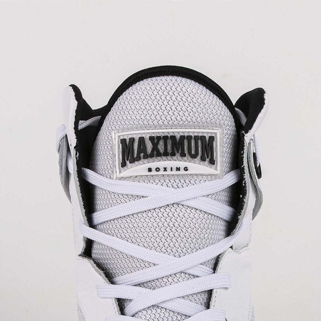 Sapatilha de Boxe Branco e Preto Cano Alto - Par