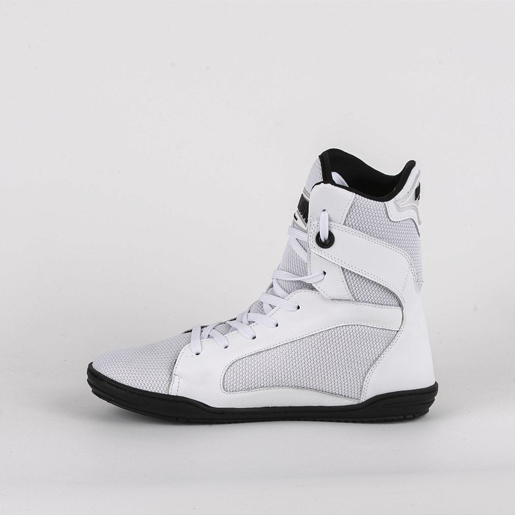 Sapatilha de Boxe Branco e Preto Cano Alto - Par
