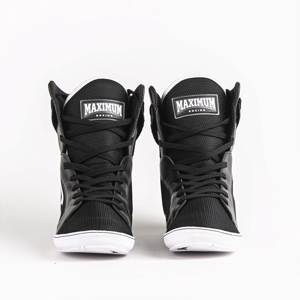 Sapatilha de Boxe Preto e Branco Cano Alto - Par