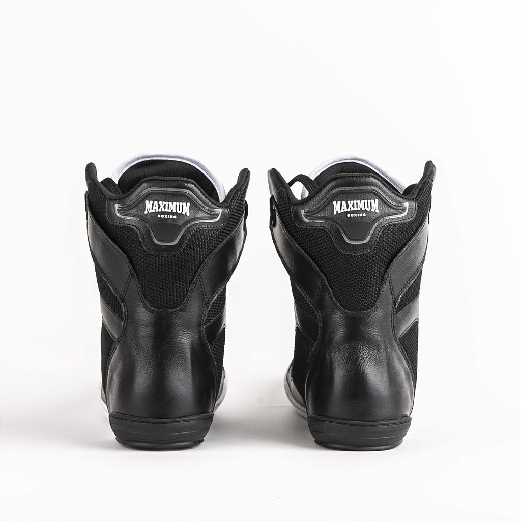 Sapatilha de Boxe Preto e Branco Cano Alto - Par