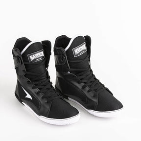 Sapatilha de Boxe Preto e Branco Cano Alto - Par