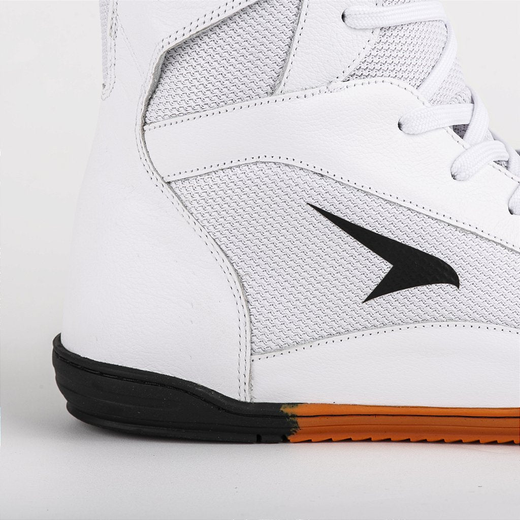 Sapatilha de Boxe Branco e Laranja Cano Alto- Par